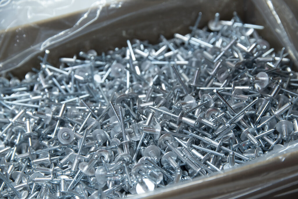 Envasado a granel de remaches Envasado a granel de remaches